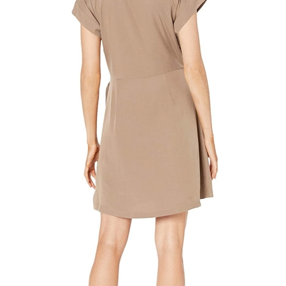 Crossed dress, short sleeves and front pockets ●●only available in black… - Picture 8 of 10